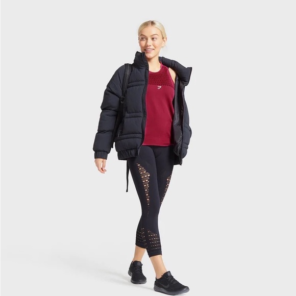 Brand new Gymshark Energy+ Seamless Loose Vest - Beet - Picture 5 of 12